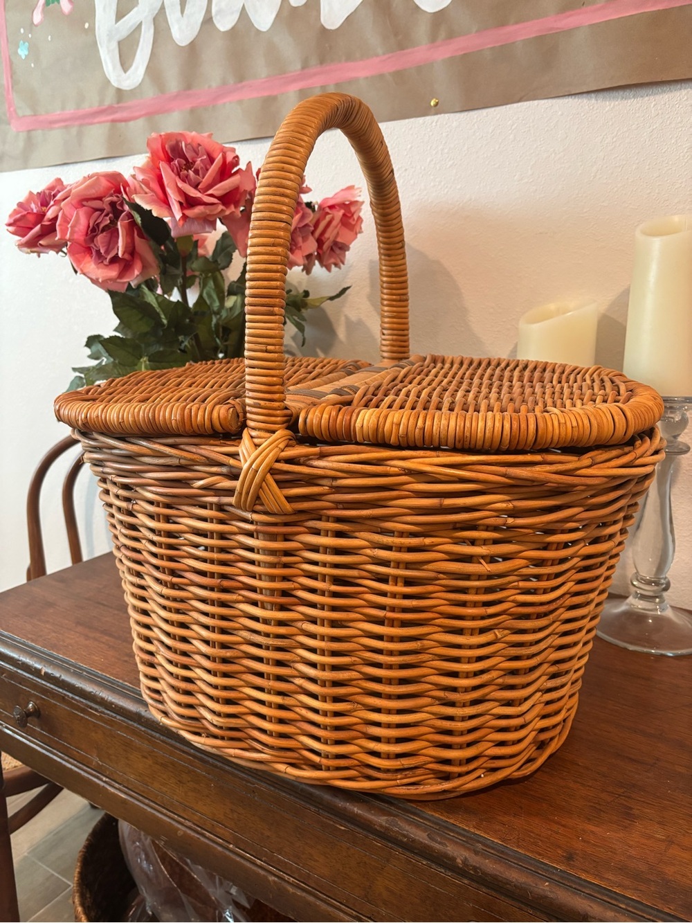 Beautiful Classic Picnic Basket Storage Decor Woven Wicker Leather Straps Large